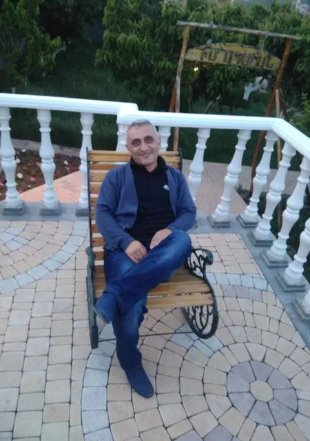 Тика из Франкфурта-на-майне, ищу на сайте знакомства без обязательств