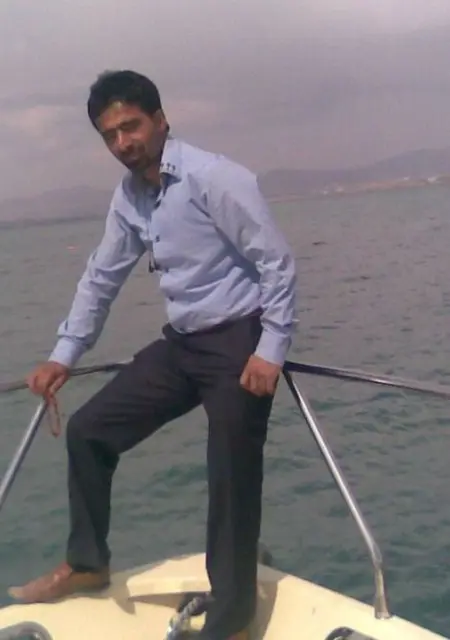 Я Emrah, 34, знакомлюсь для общения в Стамбуле