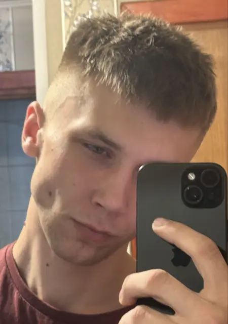 Я Vlad, 24, знакомлюсь для открытые отношения в Барановичах