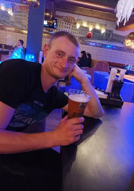 Ruslan из Житомира, мне 28, познакомлюсь на одну ночь
