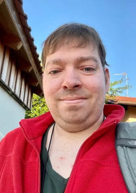 Robert из Пассау, ищу на сайте общение