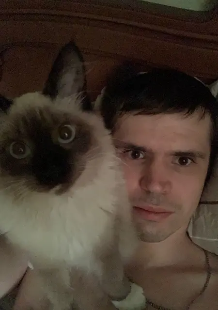 Антон из Алматы, ищу на сайте знакомства на одну ночь