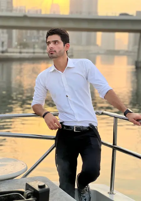 Ahsan из Дубая, мне 28, познакомлюсь для дружбы