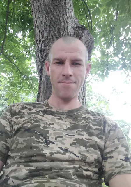 Я Олексій, 38, из Полтавы, ищу знакомство для приятного времяпровождения