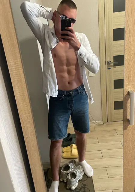 Я Каріус, 22 років, знайомлюсь без зобов'язань у Вінниці