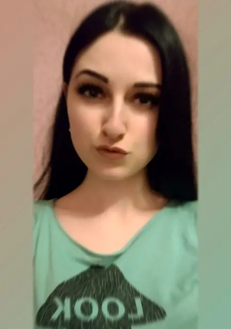 Я Карина, 25 років з Конотоп, шукаю знайомство для постійні стосунки