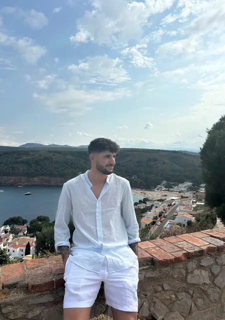 Я Christian, 23, из Барселоны, ищу знакомства на одну ночь