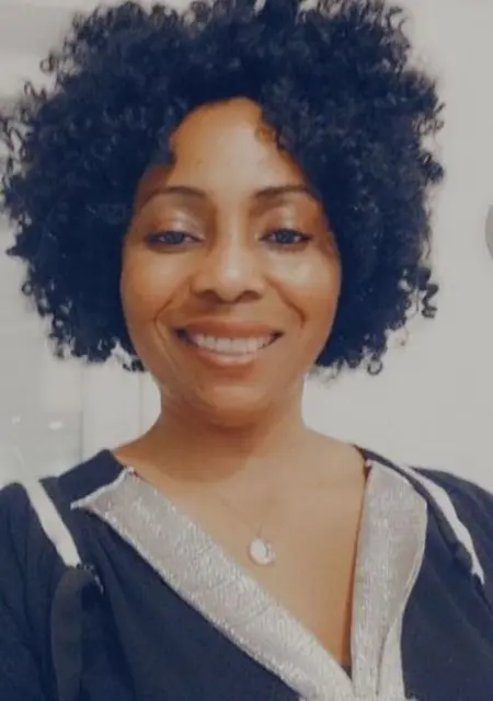 Phanie из Парижа, мне 44, познакомлюсь