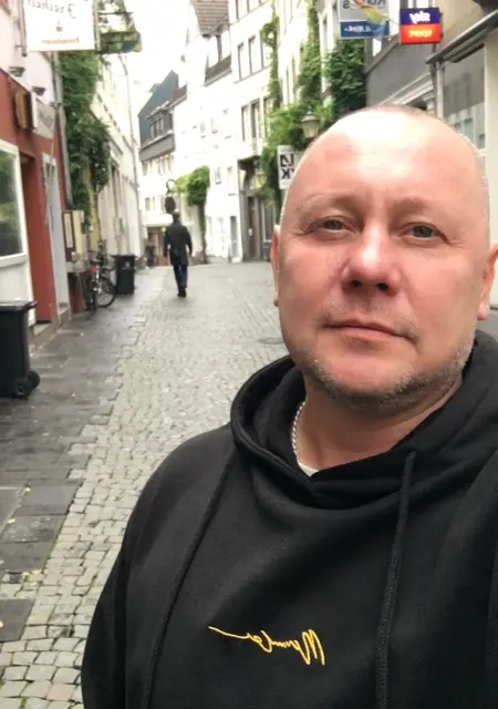 Vetal из Берлина, ищу на сайте знакомства без обязательств