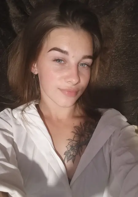 Я София, 21, из Одессы, ищу знакомство для вирта