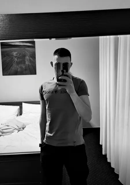 Олександр из Николаева, мне 26, познакомлюсь для общения