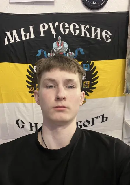 Я Илья, 18, из Костаная, ищу знакомство для общения