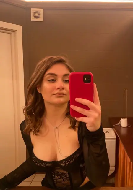 Діана з Вінниці, мені 19 років, познайомлюсь для спілкування