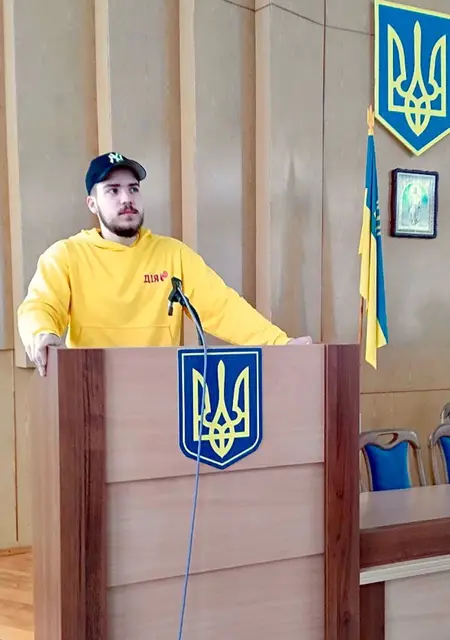 Я Макс, 24, знакомлюсь для постоянных отношений в Харькове