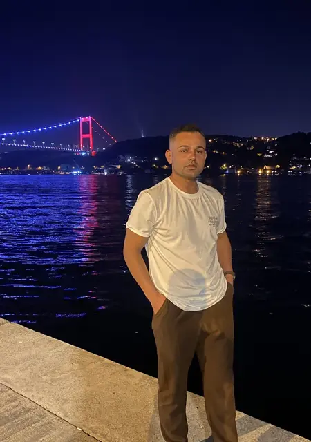 Ahmet Ümit из Стамбула, ищу на сайте знакомства на одну ночь