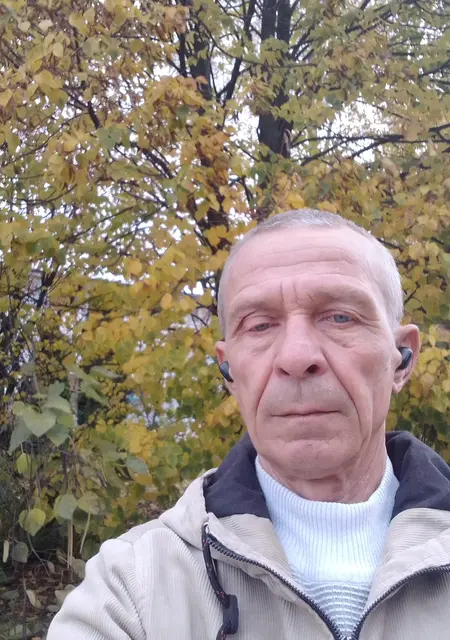 Ник з Дніпра, шукаю на сайті знайомства без зобов'язань