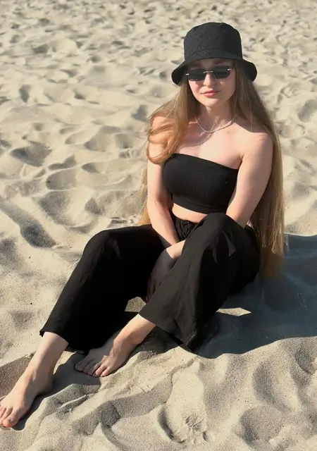 Я Dasha, 20, знакомлюсь для приятного времяпровождения в Варшаве