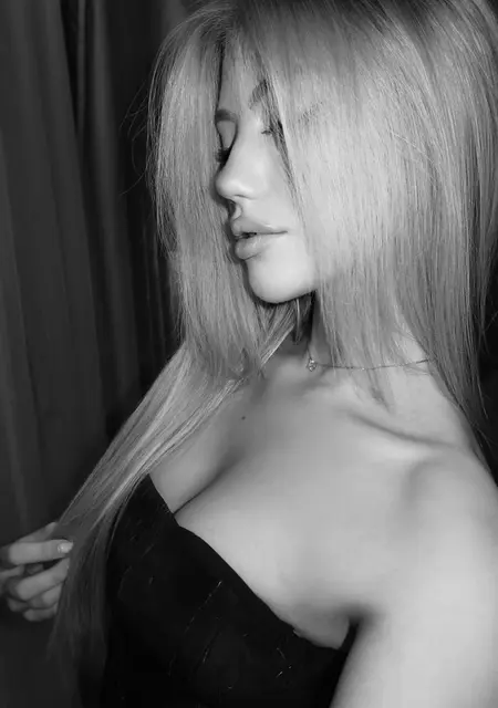 Камила из Берлина, мне 20, познакомлюсь для вирта