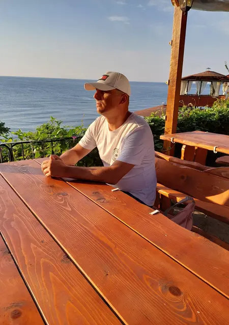 Сергей з Вінниці, мені 45 років, познайомлюсь для постійних стосунків