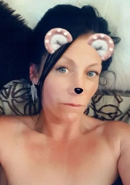 Kay из Лондона, ищу на сайте постоянные отношения