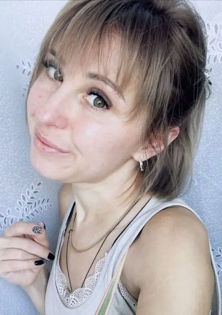 Наденька из Херсона, ищу на сайте приятное времяпровождение