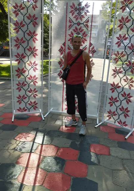 Юрий из Никополя, ищу на сайте знакомства на одну ночь