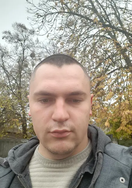 Я Ростислав, 27, из Полтавы, ищу знакомство для постоянных отношений