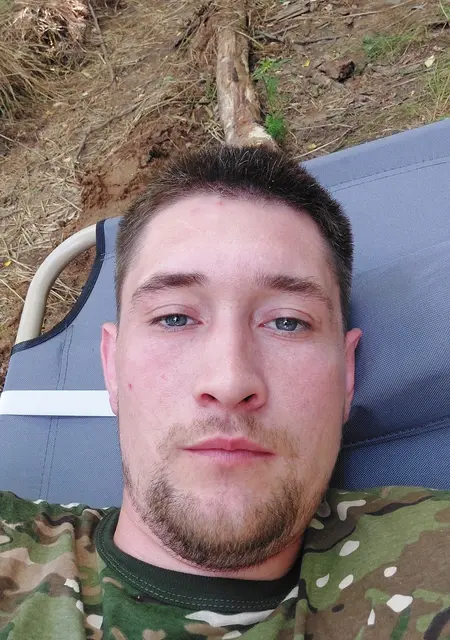 Константин з Бердянська, шукаю на сайті знайомства на одну ніч