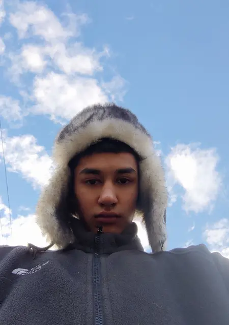 Сергей з Надвірна, шукаю на сайті знайомства без зобов'язань