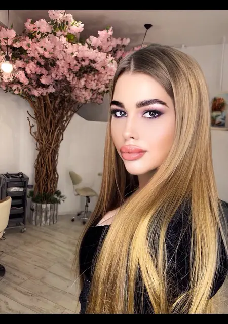 Я Рената, 25, из Одессы, ищу знакомство для общения