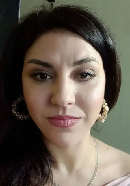 Mariana из Лондона, мне 38, познакомлюсь