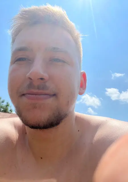 Я Петро, 24, знакомлюсь без обязательств в Тернополе