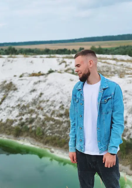 Я Артур, 25 років, знайомлюсь без зобов'язань у Рівне