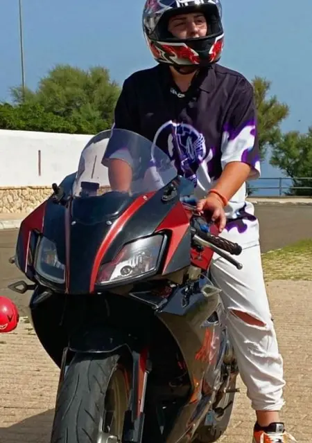 Meli из Рима, мне 18, познакомлюсь