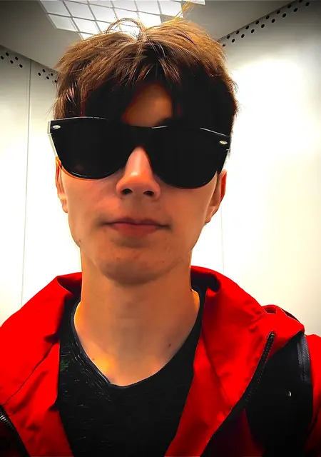 Артём из Гомеля, мне 19, познакомлюсь для дружбы