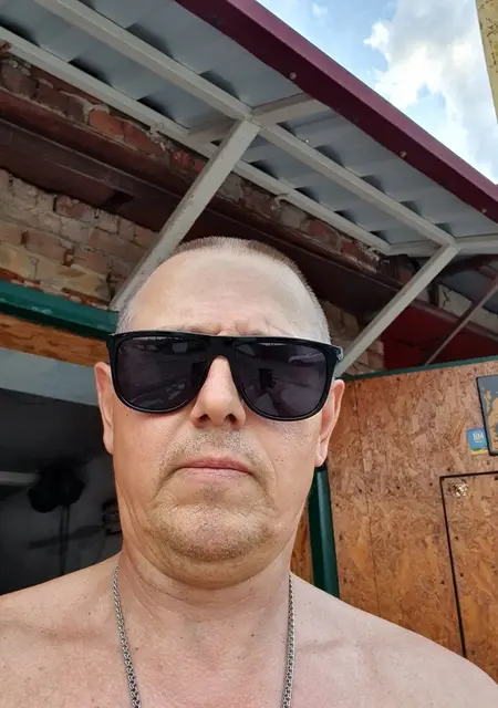 Сергей з Києва, шукаю на сайті знайомства на одну ніч