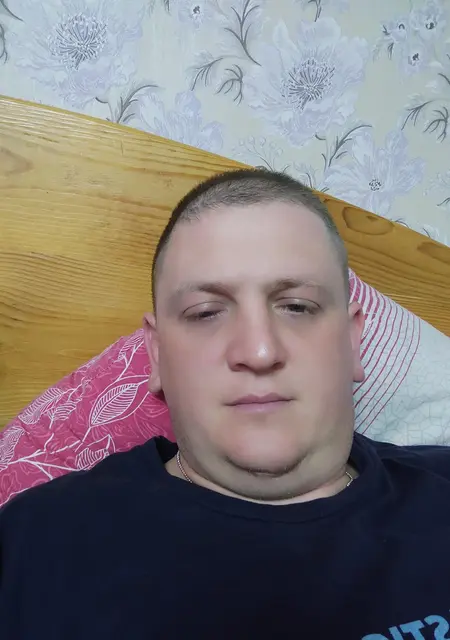 Я Макс, 37, из Нововолынска, ищу знакомства без обязательств