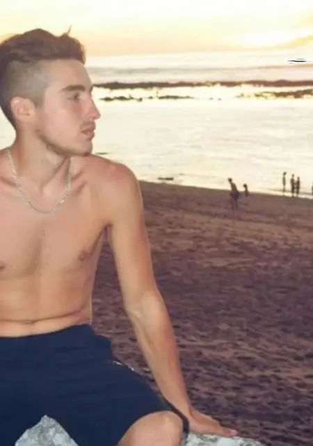 Michael Vacant из Парижа, мне 36, познакомлюсь