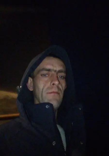 Я Иван, 41, знакомлюсь на одну ночь в Волковыске