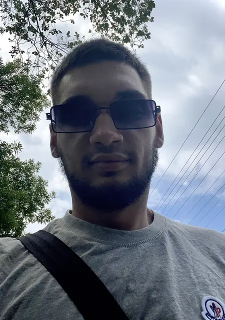 Гордей из Киева, ищу на сайте знакомства без обязательств