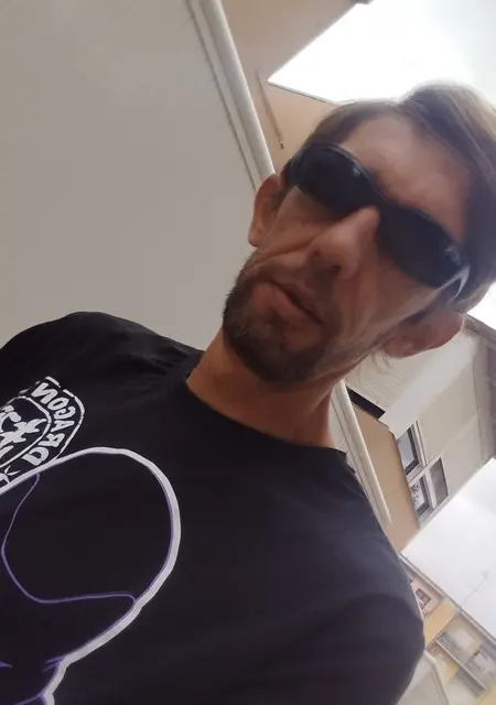 José Ramos de Cartagena, tengo 43 años, listo para conocer para relación abierta