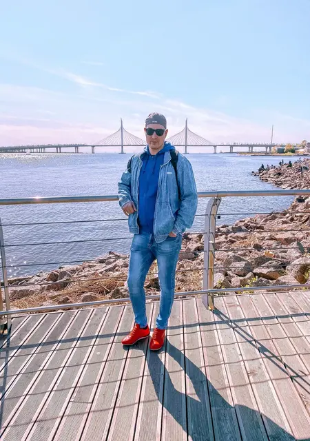 Вадим из Вроцлава, мне 33, познакомлюсь для вирта