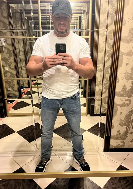 Я Ахиллес, 42, знакомлюсь для вирта в Одессе