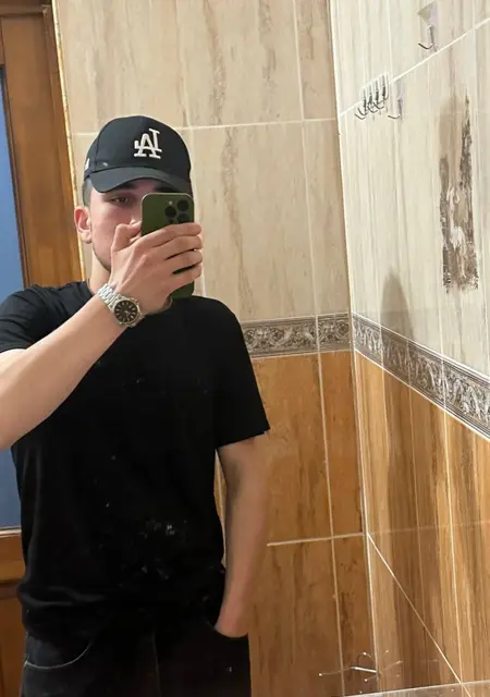 Хомид из Берлина, ищу на сайте знакомства на одну ночь