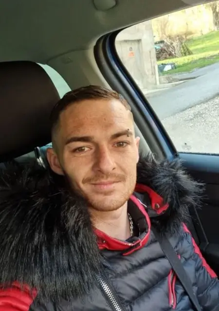 Я Benjamin Dumont, 26, из Парижа, ищу знакомство