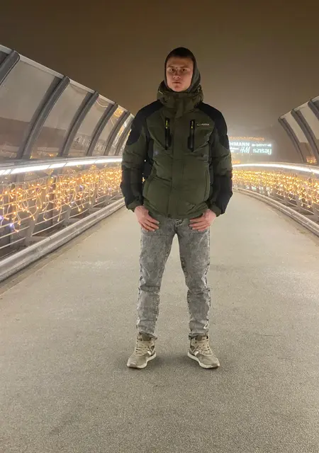 Я Паша, 19, из Оломоуца, ищу знакомства без обязательств