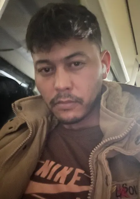 Mustafa из Берлина, ищу на сайте открытые отношения