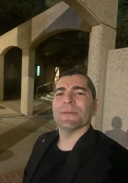 Uur из Измира, ищу на сайте знакомства на одну ночь