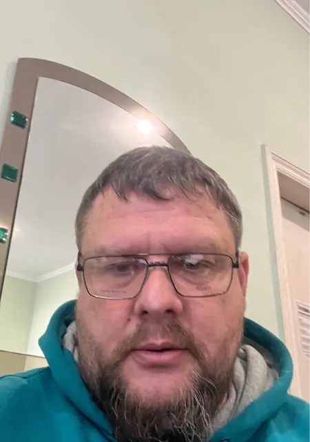 Я Паха, 47 років з Єнакієвого, шукаю знайомство для дружби