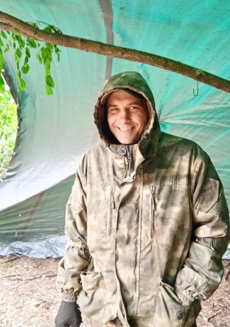 Johny из Стокгольма, ищу на сайте знакомства без обязательств